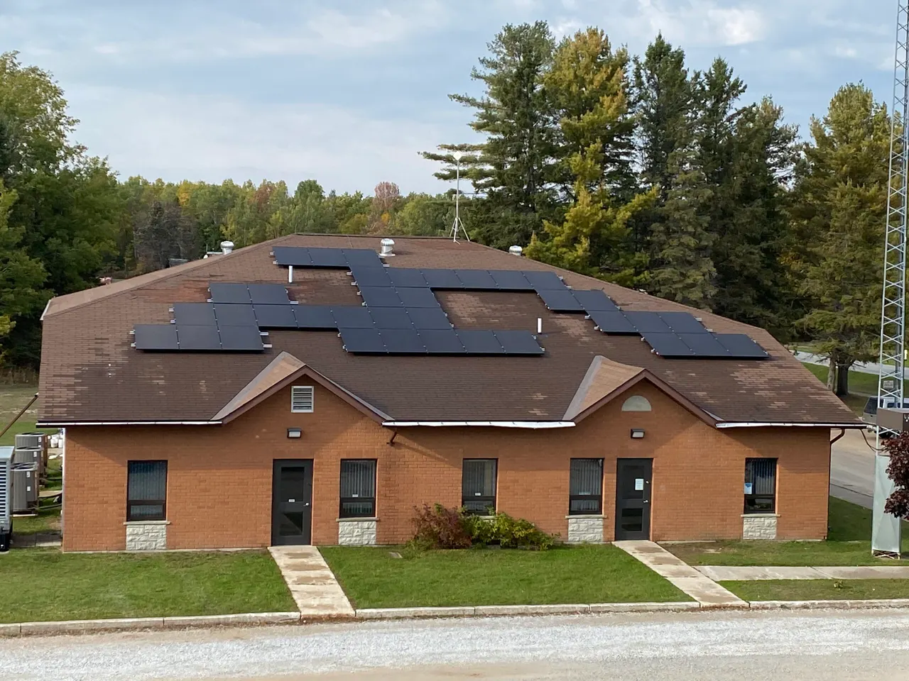 Sheshegwaning — Band Office Solar