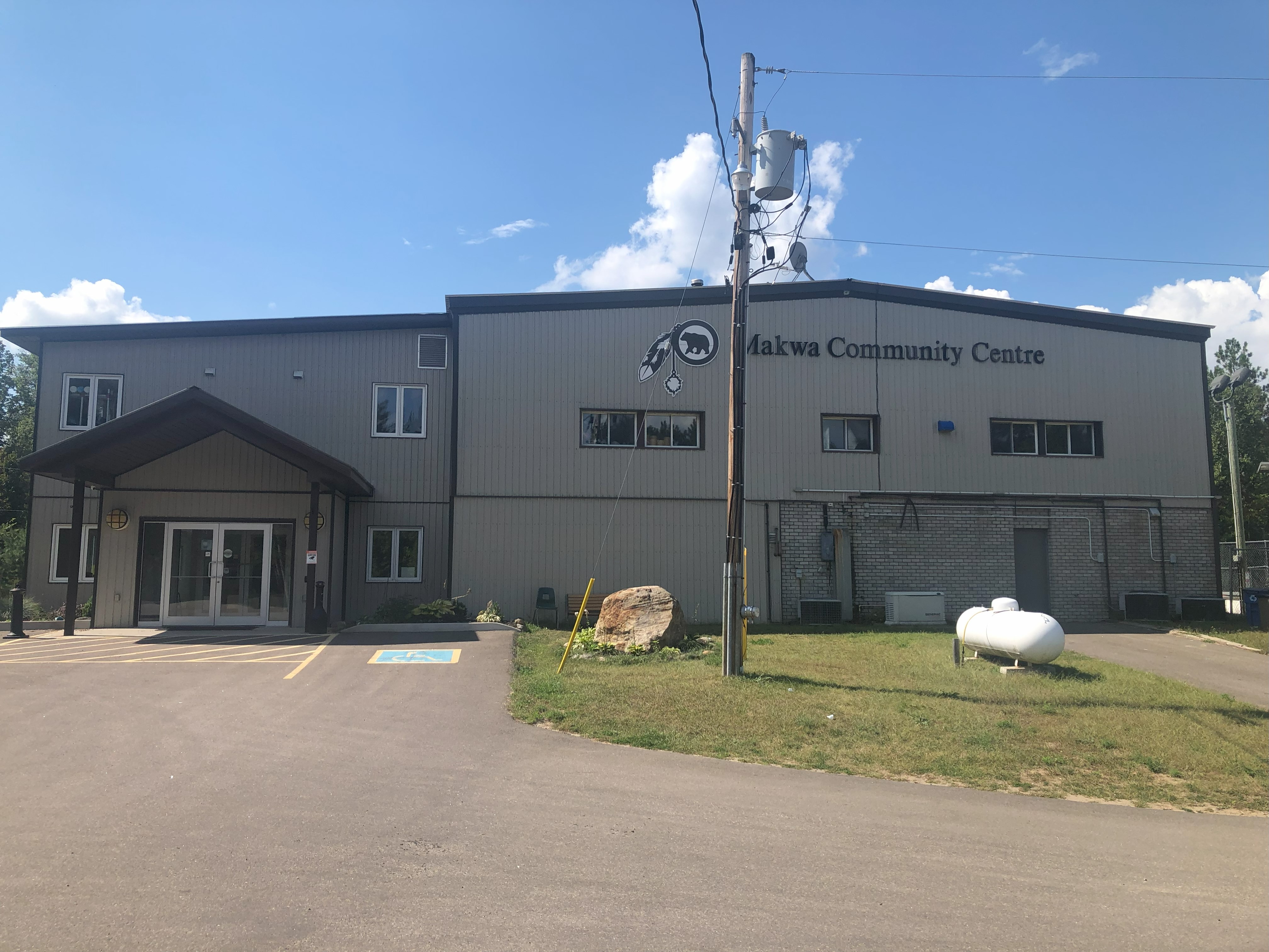 Algonquins of Pikwakanagan — Makwa Community Centre