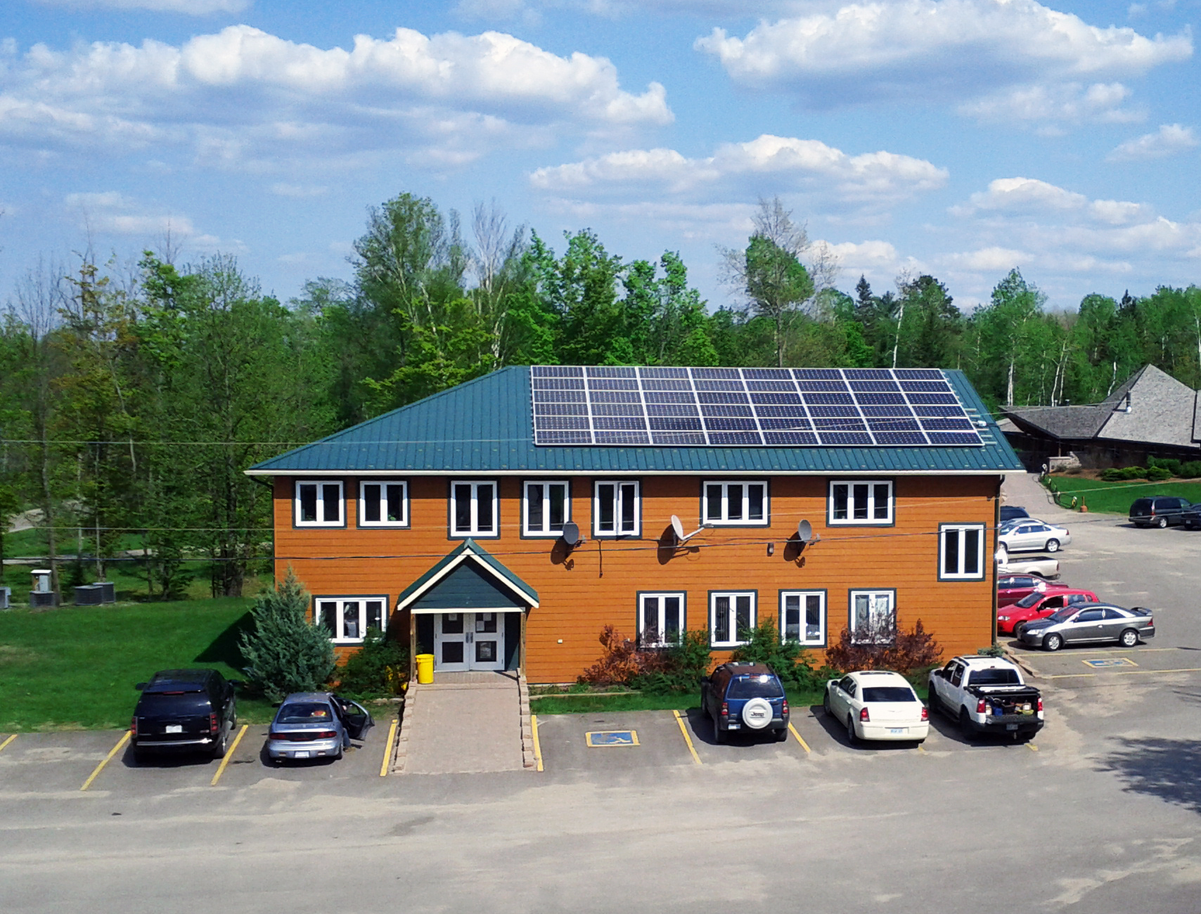 Algonquins of Pikwakanagan — Administration Building Solar
